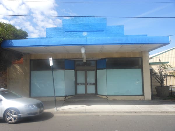 Click to view all images 4 Coora Road Oakleigh South VIC 3167 - Image 1