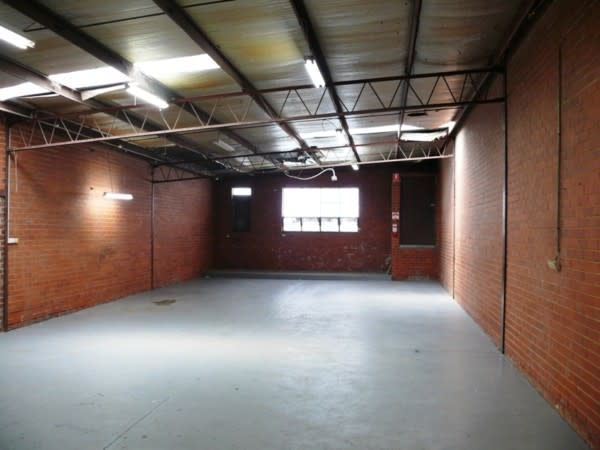Click to view all images 1/20 Helen Street Heidelberg West VIC 3081 - Image 3