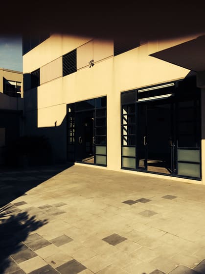 Click to view all images 2 Young Street Moonee Ponds VIC 3039 - Image 2