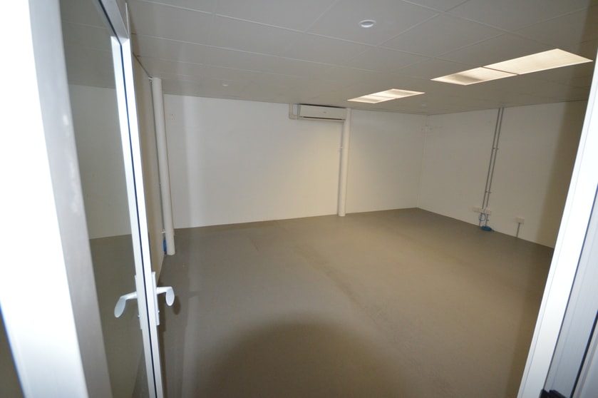 Click to view all images Burleigh Heads QLD 4220 - Image 3