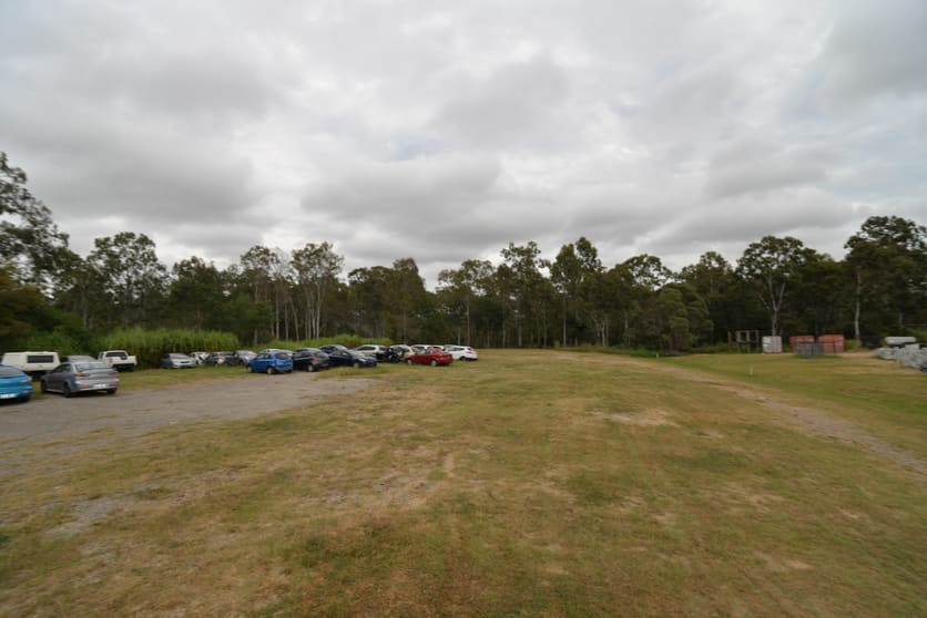 Click to view all images 251 Queens Rd Kingston QLD 4114 - Image 3