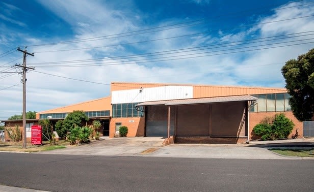 Click to view all images 32-34 Malua Street Reservoir VIC 3073 - Image 2