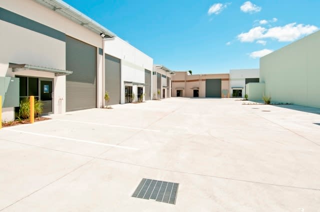 Click to view all images 16/55 Commerce Circuit Yatala QLD 4207 - Image 1