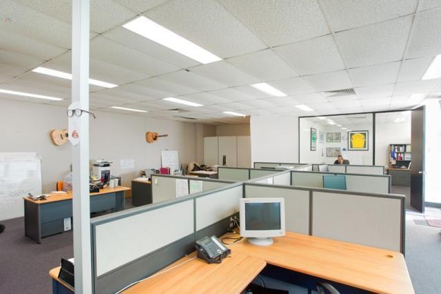 Click to view all images 214 Bay Street Brighton VIC 3186 - Image 2