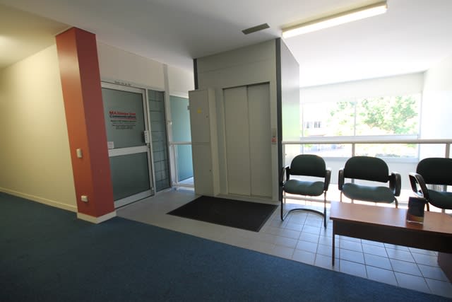 Click to view all images 3b/26 Redland Bay Road Capalaba QLD 4157 - Image 2