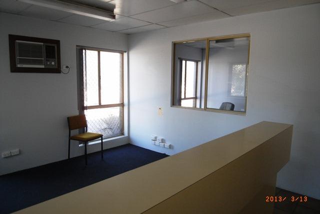 Click to view all images 80 Bedford Crescent Forrestfield WA 6058 - Image 3