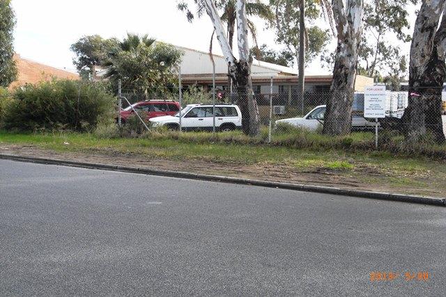 Click to view all images 130A Radium Street Welshpool WA 6106 - Image 1