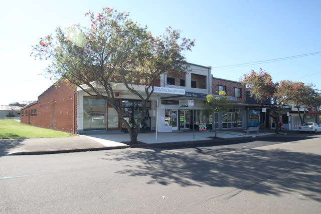 Click to view all images 142 Centaur Street Revesby Heights NSW 2212 - Image 3