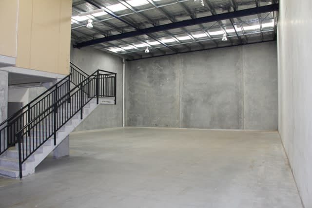 Click to view all images 2/72-74 Woodfield Boulevard Caringbah NSW 2229 - Image 2