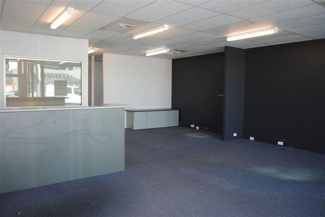 Click to view all images 30 Stirling Street Bunbury WA 6230 - Image 3