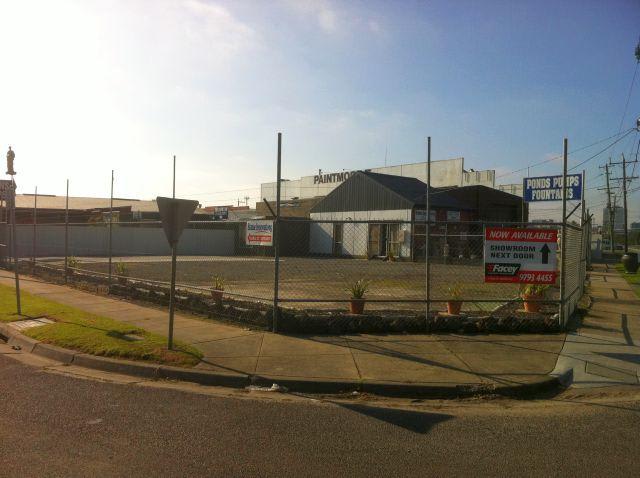 Click to view all images 121 Cheltenham Road Dandenong VIC 3175 - Image 1