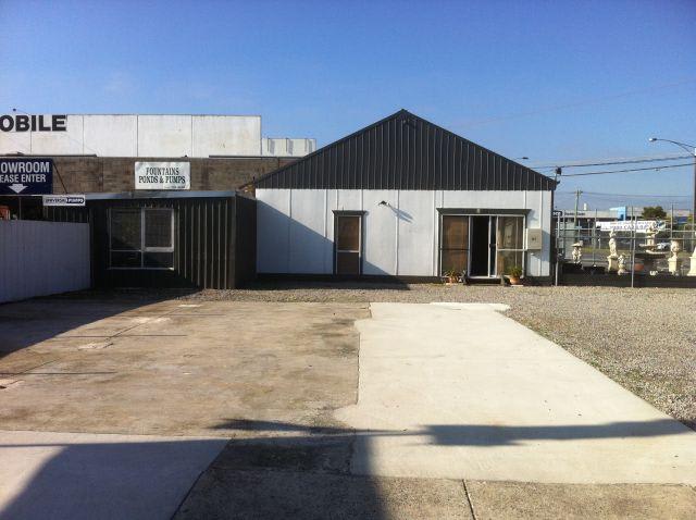 Click to view all images 121 Cheltenham Road Dandenong VIC 3175 - Image 3
