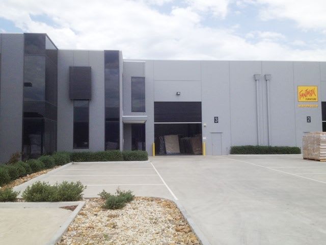 Click to view all images REAR 3/121 Frankston Dandenong Rd Dandenong VIC 3175 - Image 1