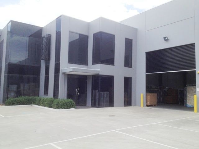 Click to view all images REAR 3/121 Frankston Dandenong Rd Dandenong VIC 3175 - Image 2