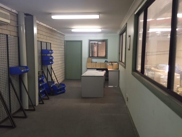 Click to view all images Girraween NSW 2145 - Image 2