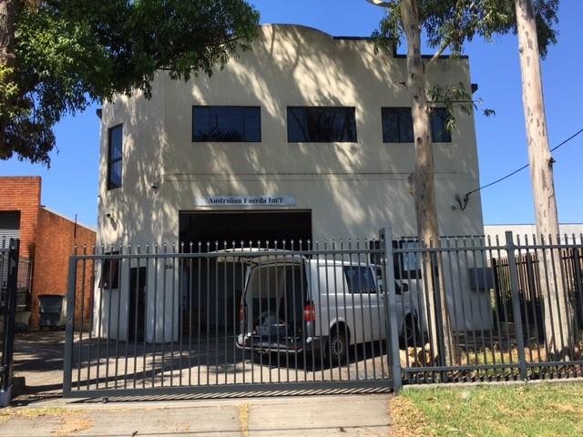 Click to view all images 33 Clapham Road Regents Park NSW 2143 - Image 1