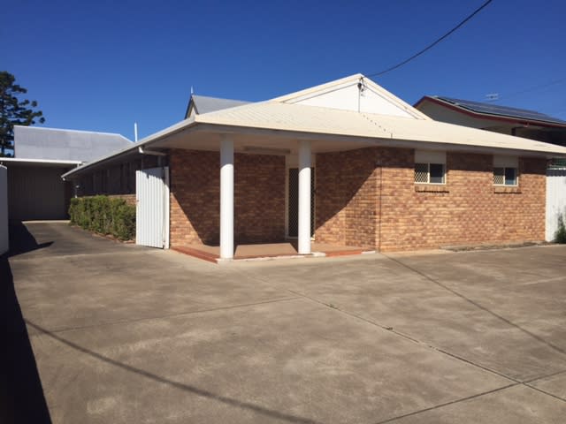 Click to view all images 85 Drayton Street Nanango QLD 4615 - Image 1