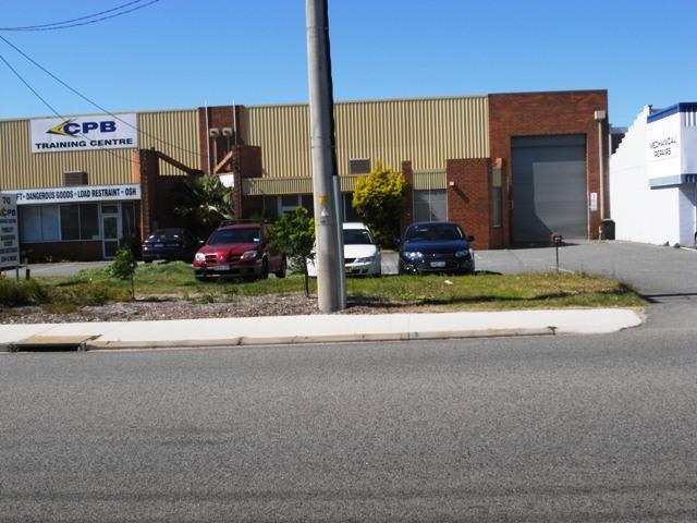 Click to view all images 72 Dowd Street Welshpool WA 6106 - Image 2