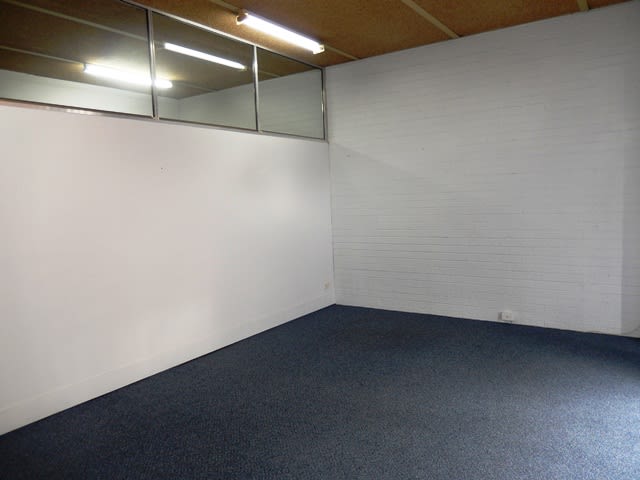 Click to view all images 2/24 Cohn Street Carlisle WA 6101 - Image 3