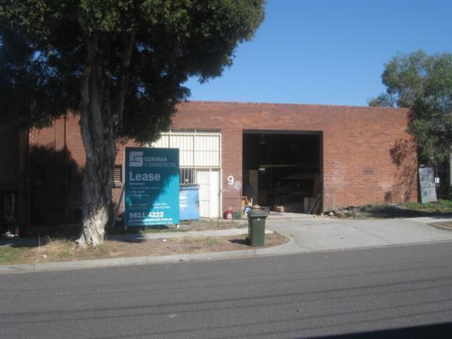 Click to view all images 9 Monomeeth Drive Mitcham VIC 3132 - Image 2