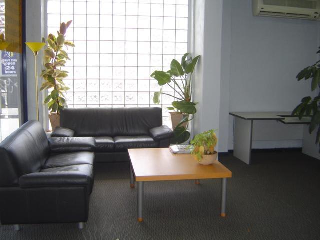 Click to view all images 2 6 Hoddle Street Abbotsford VIC 3067 - Image 3