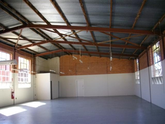 Click to view all images 2A Viking Court Cheltenham VIC 3192 - Image 3