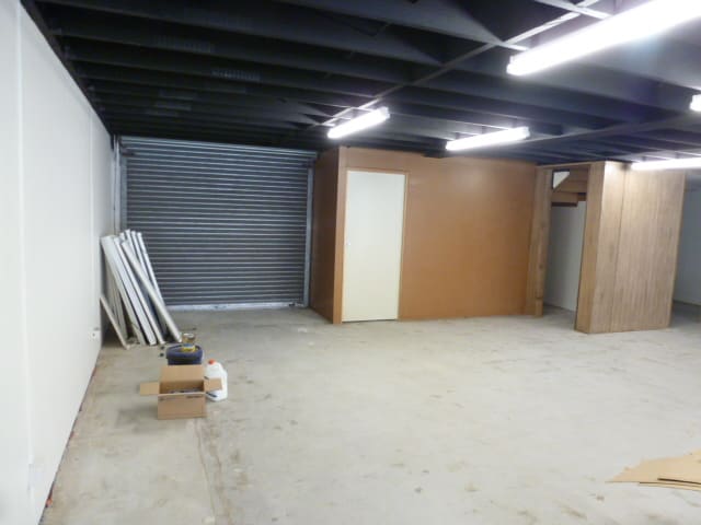 Click to view all images Richmond VIC 3121 - Image 3