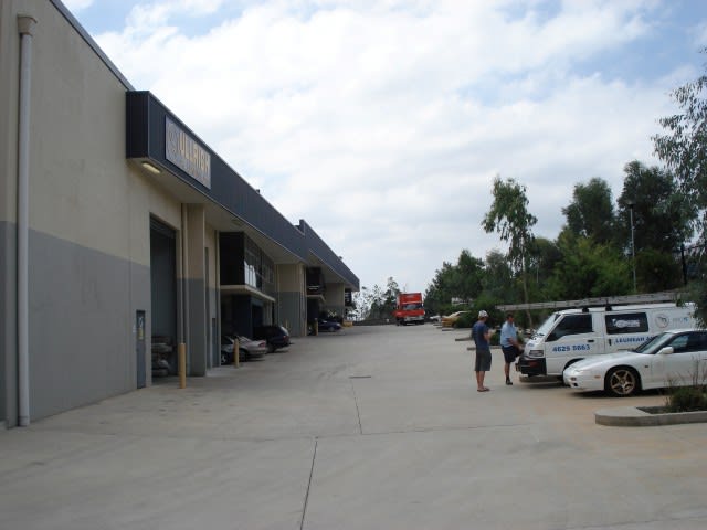 Click to view all images Unit 3/1 Stonny Batter Road Minto NSW 2566 - Image 2