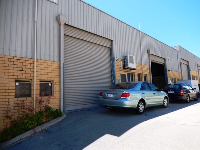 Click to view all images Unit 3 //236 Star Street Welshpool WA 6106 - Image 2