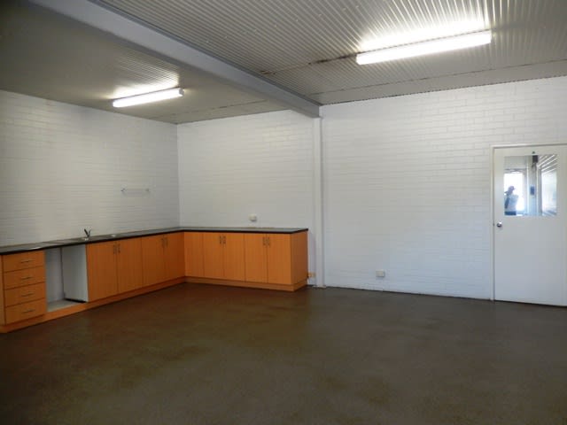 U3 (Rear),/38 Cohn Street Carlisle WA 6101 - Image 3