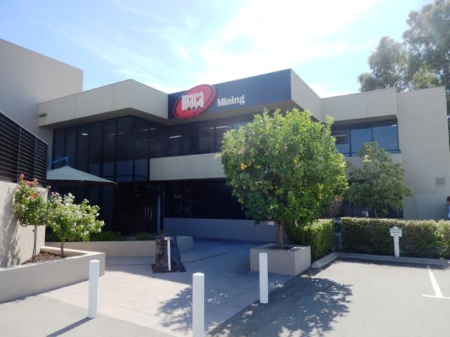 Click to view all images 96 & 98 Ewing Street Welshpool WA 6106 - Image 1