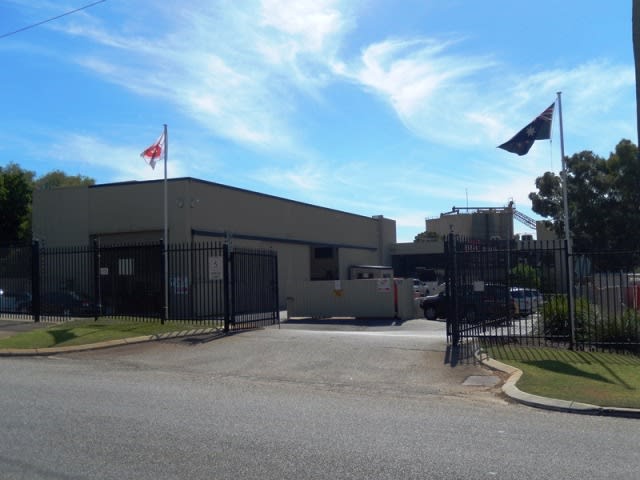 Click to view all images 96 & 98 Ewing Street Welshpool WA 6106 - Image 2