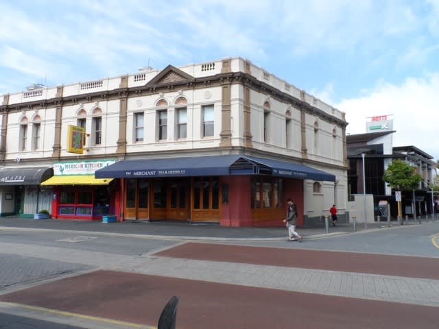 Click to view all images Shop 1/17 South Terrace Fremantle WA 6160 - Image 1