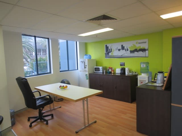Click to view all images Cronulla NSW 2230 - Image 2