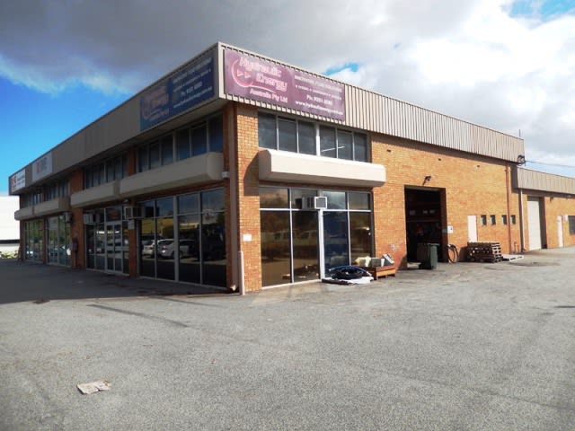 Click to view all images Unit 2 / /1 Dampier Road Welshpool WA 6106 - Image 1