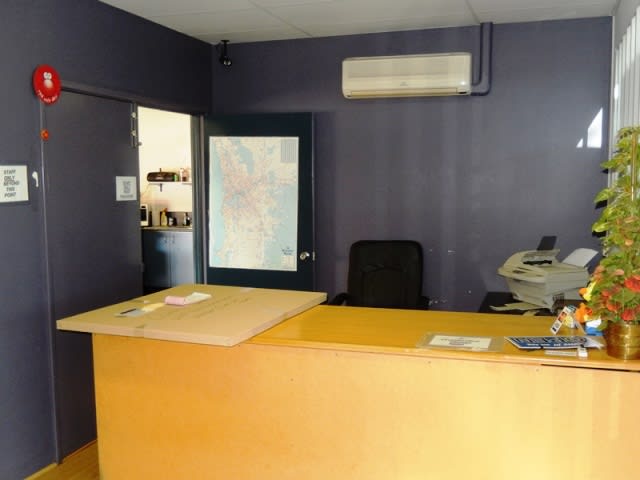 Click to view all images Unit 1 / /14A Hines Road O'connor WA 6163 - Image 3