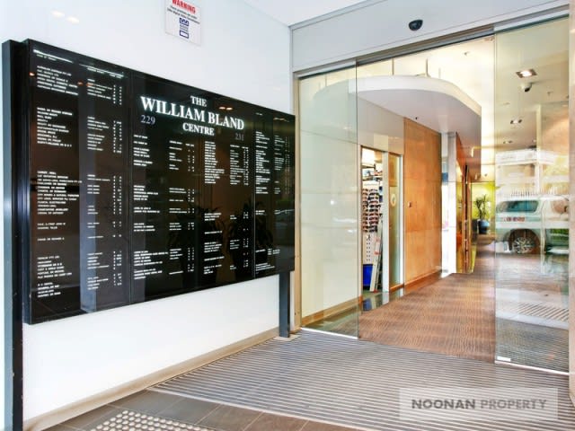 Click to view all images 708/229 Macquarie Street Sydney NSW 2000 - Image 2