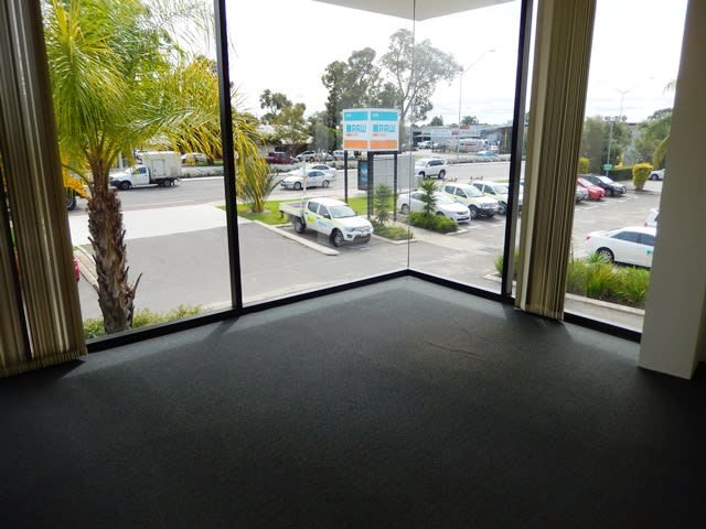 Click to view all images 271 Great Eastern Highway Belmont WA 6104 - Image 3