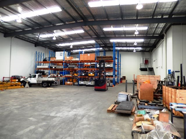 Click to view all images Unit 2 / /115 Belmont Avenue Belmont WA 6104 - Image 3