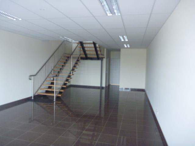 Click to view all images 1/110 Wedgewood Road Hallam VIC 3803 - Image 3