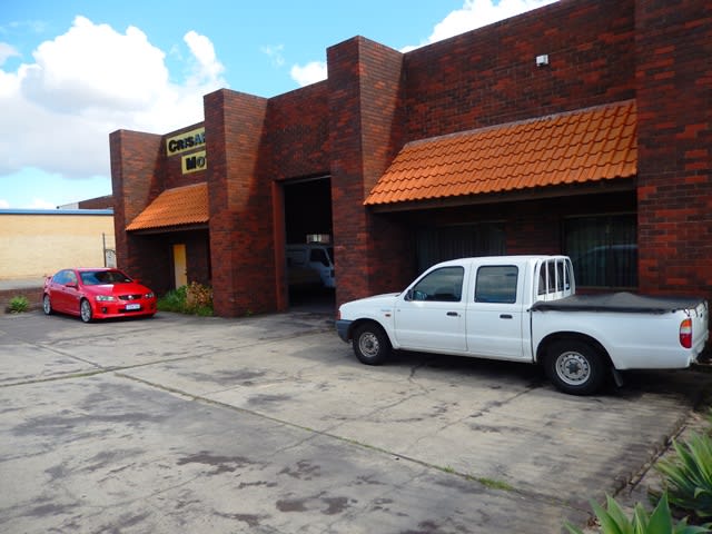 Click to view all images 225 Bank Street Welshpool WA 6106 - Image 1