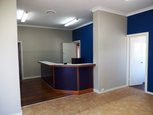 Click to view all images 11 Welshpool Road St James WA 6102 - Image 2
