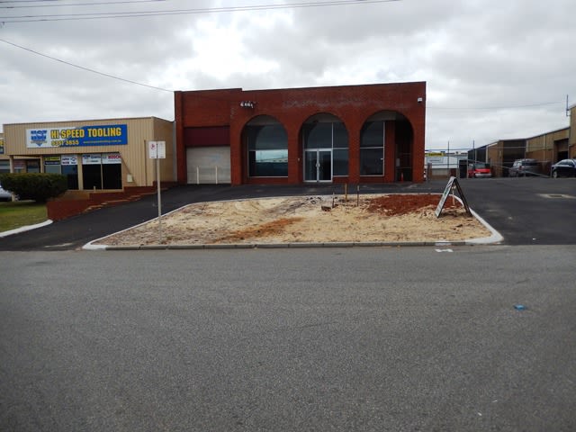 Click to view all images Unit 1 //95 Kew Street Welshpool WA 6106 - Image 1
