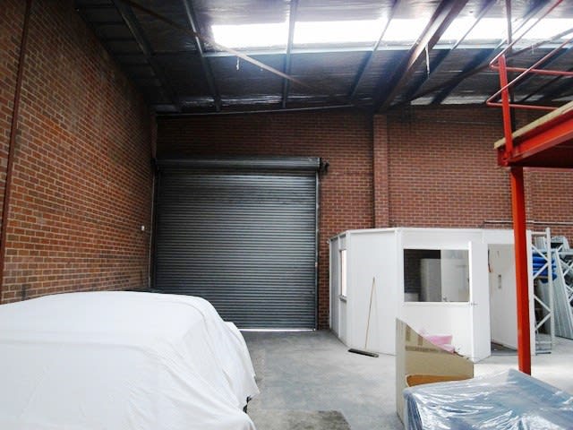 Click to view all images Unit 2 /15 Milford Street East Victoria Park WA 6101 - Image 2