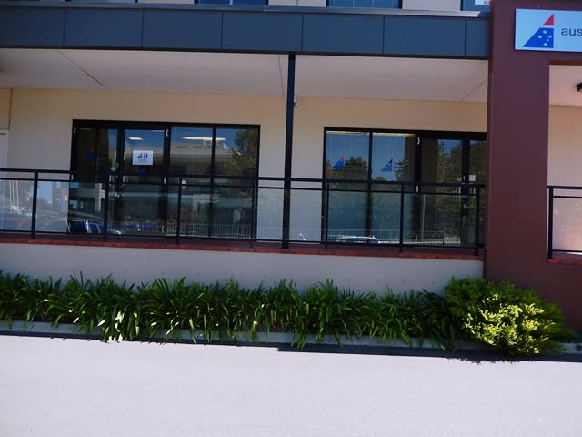 Click to view all images Suite 6 //152 Great Eastern Highway Ascot WA 6104 - Image 3