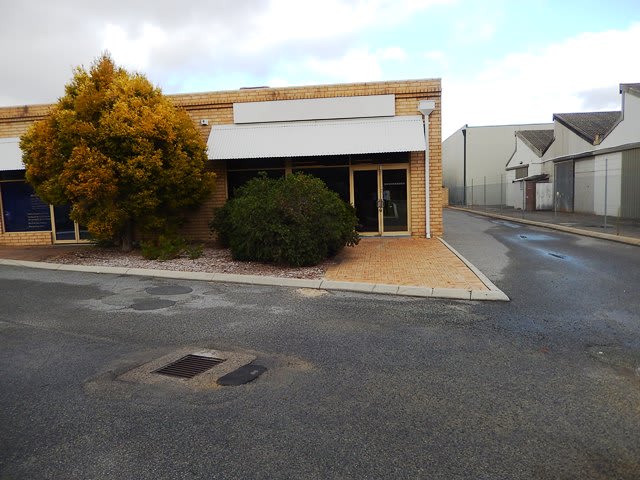 Click to view all images Suite 1 / /207 Bank Street East Victoria Park WA 6101 - Image 1
