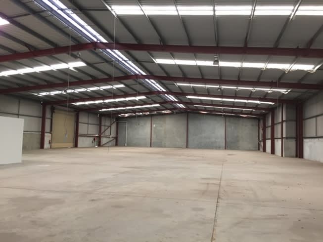 Click to view all images Warehouse /477 Orrong Road Welshpool WA 6106 - Image 2