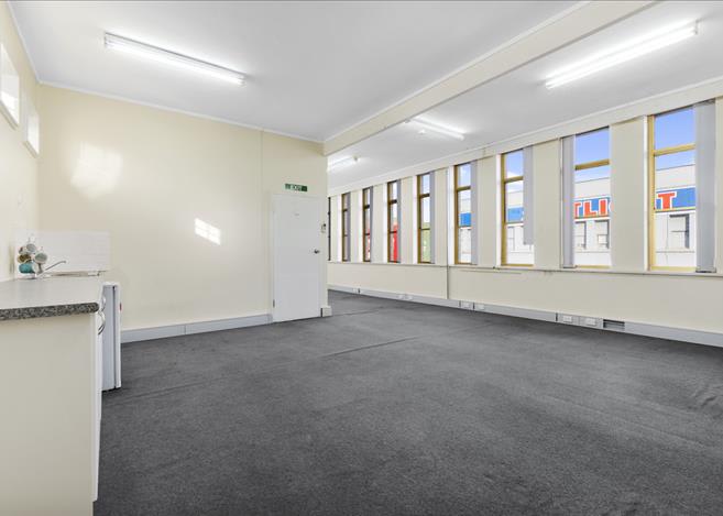 Click to view all images 274-278 Crown Street Wollongong NSW 2500 - Image 2