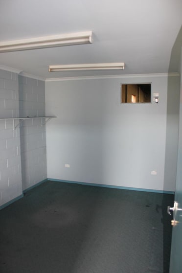 Click to view all images 12 Simpson Street Moorabbin VIC 3189 - Image 3