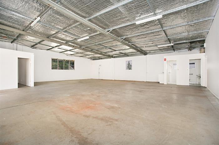 Click to view all images 35 Leda Drive Burleigh Heads QLD 4220 - Image 3